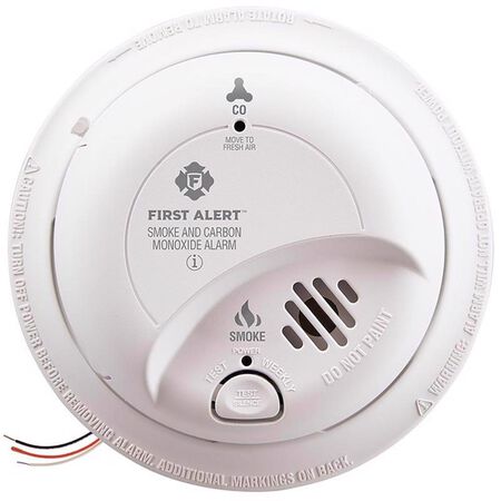 Brk Hard-Wired with Battery Back-Up Electrochemical/Ionization Smoke And Carbon Monoxide Detector