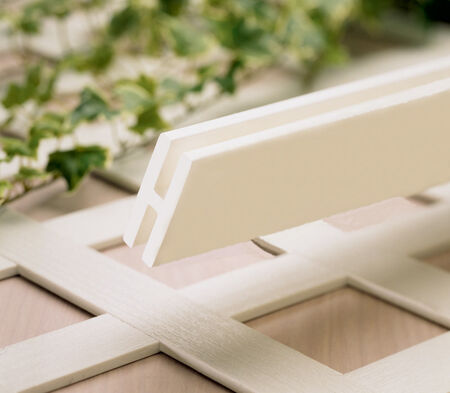 Grid Axcents 1.125" W x 8in. L White Plastic H-Channel