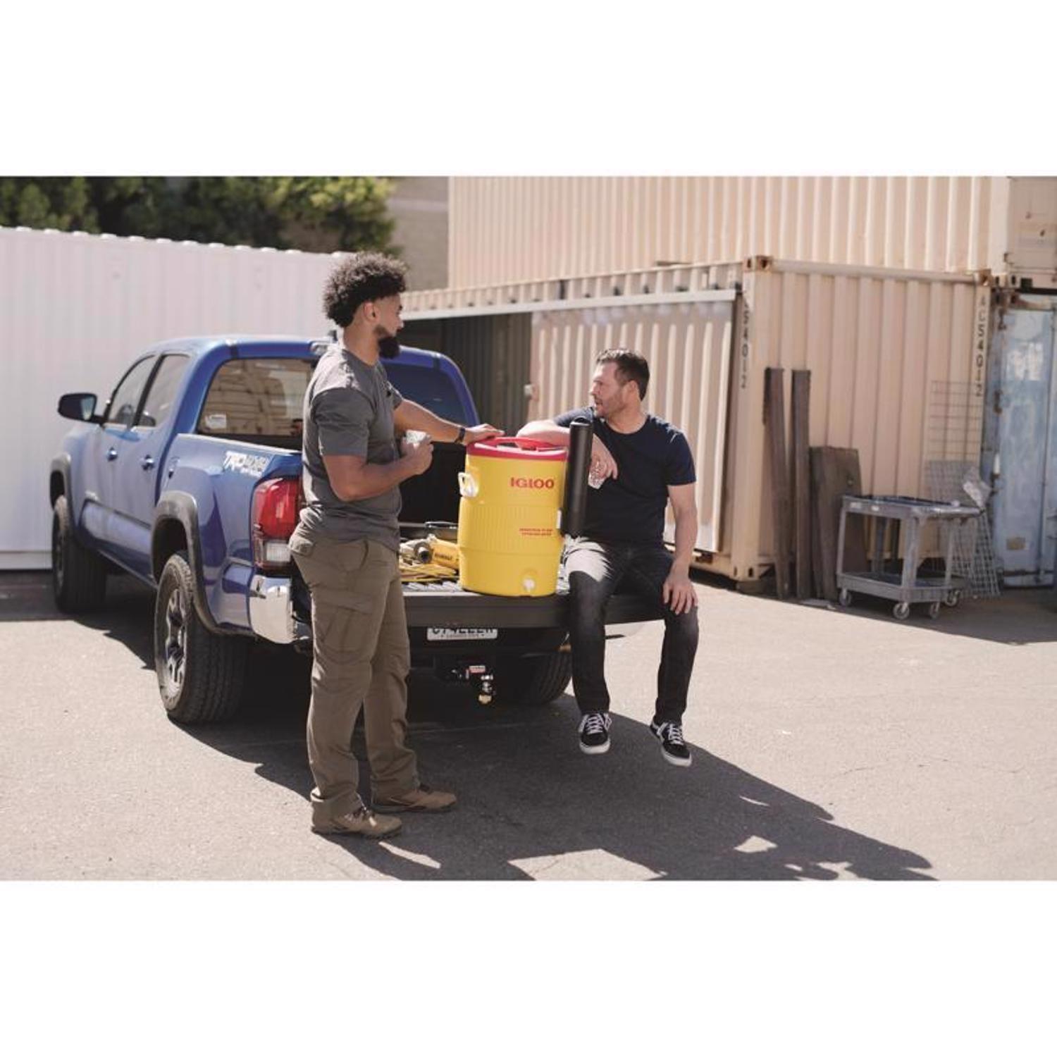 Igloo Industrial Red/Yellow 10 gal Water Cooler