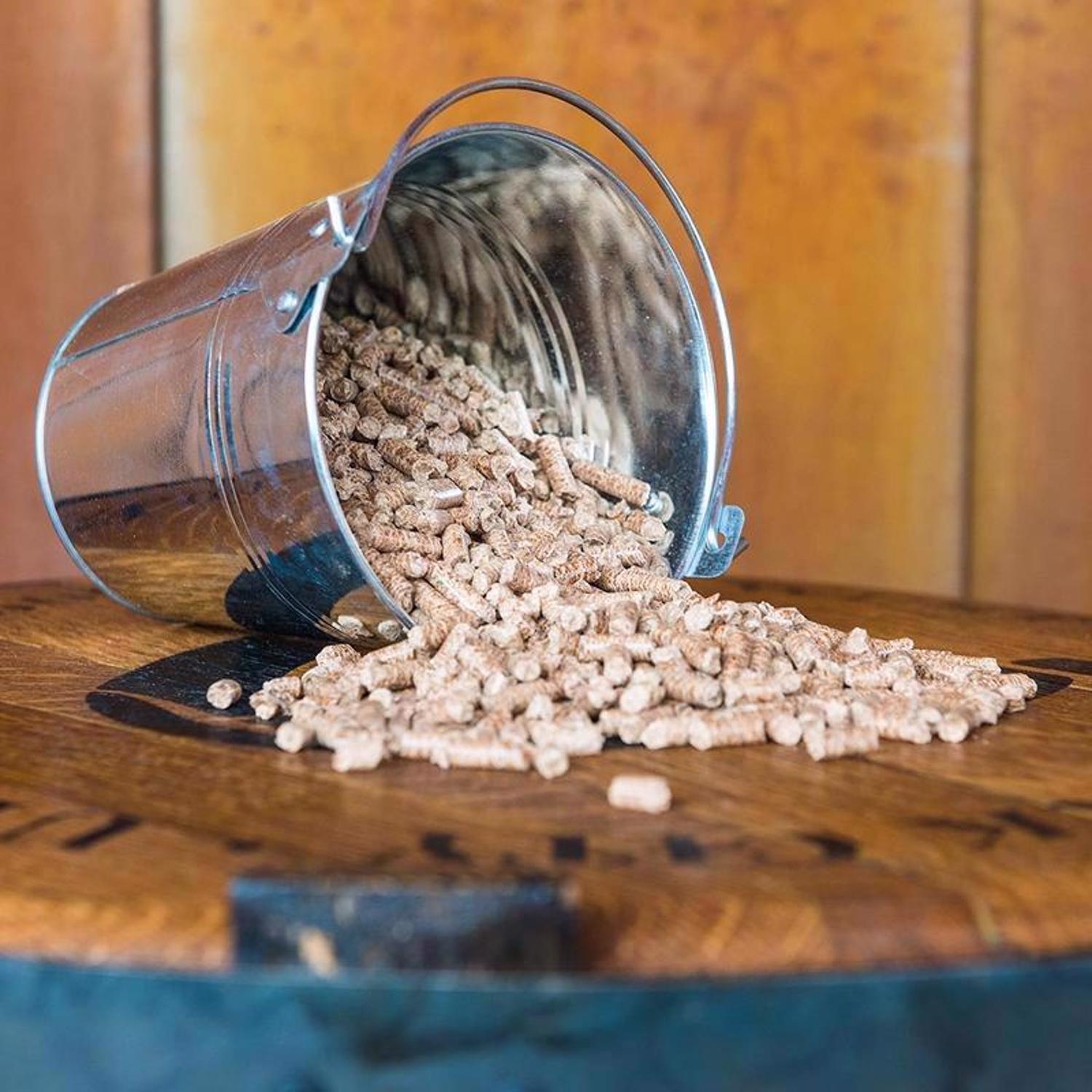 Traeger Premium All Natural Cherry Hardwood Pellets 20 lb