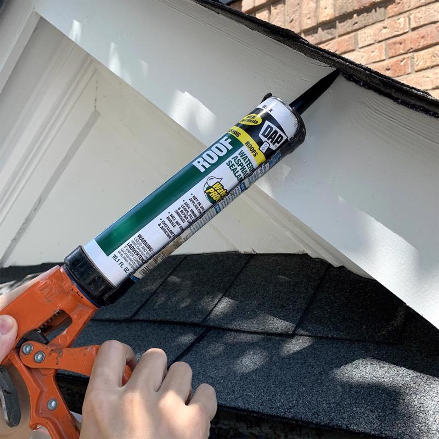 DAP Low Luster Black Asphalt Roof Sealant 10.1 oz