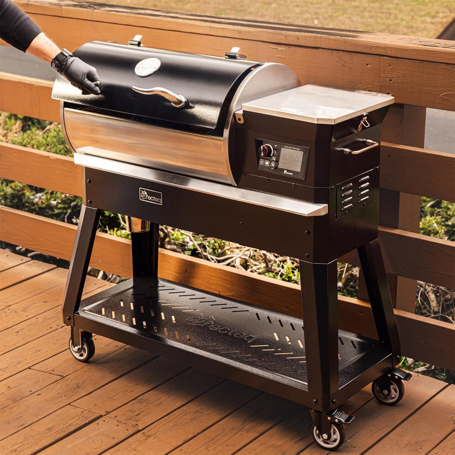 Recteq Patio Legend 400 Wood Pellet WiFi Grill and Smoker Black/Silver