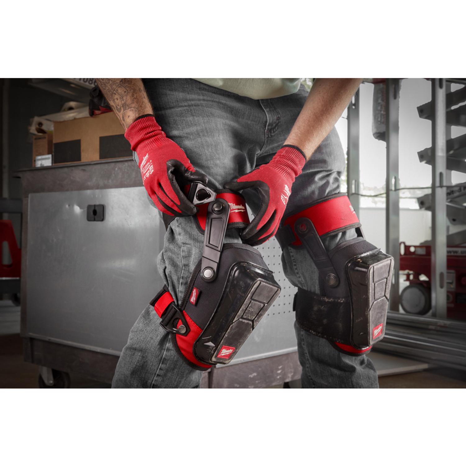 Milwaukee 8 in. L X 7 in. W Nylon Stabilizer Performance Knee Pads Black/Red One Size Fits Most