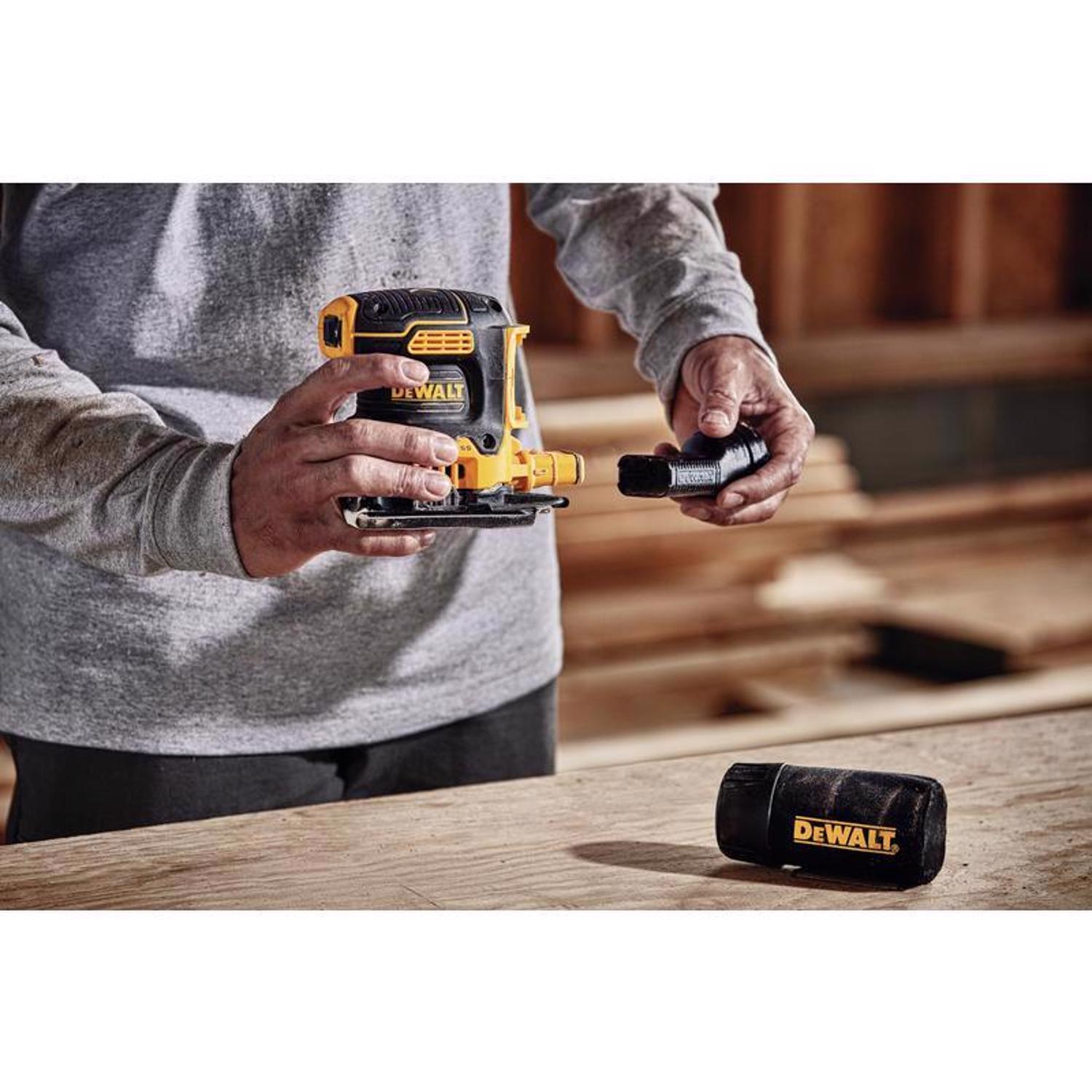DeWalt 20V MAX XR Cordless 1/4 Sheet Variable Speed Sander Tool Only