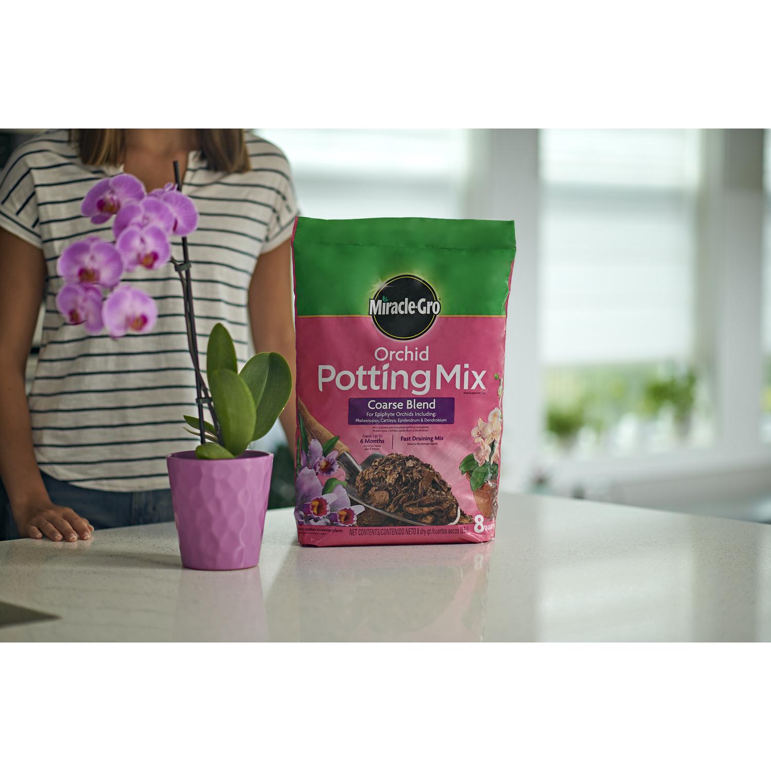 Miracle-Gro Orchid Potting Mix 8 qt