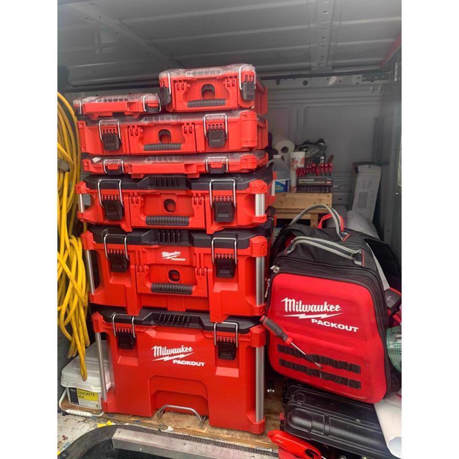 Milwaukee Packout Ballistic Nylon Ultimate Jobsite Backpack Tool Bag 48 pocket Black/Red 1 pc
