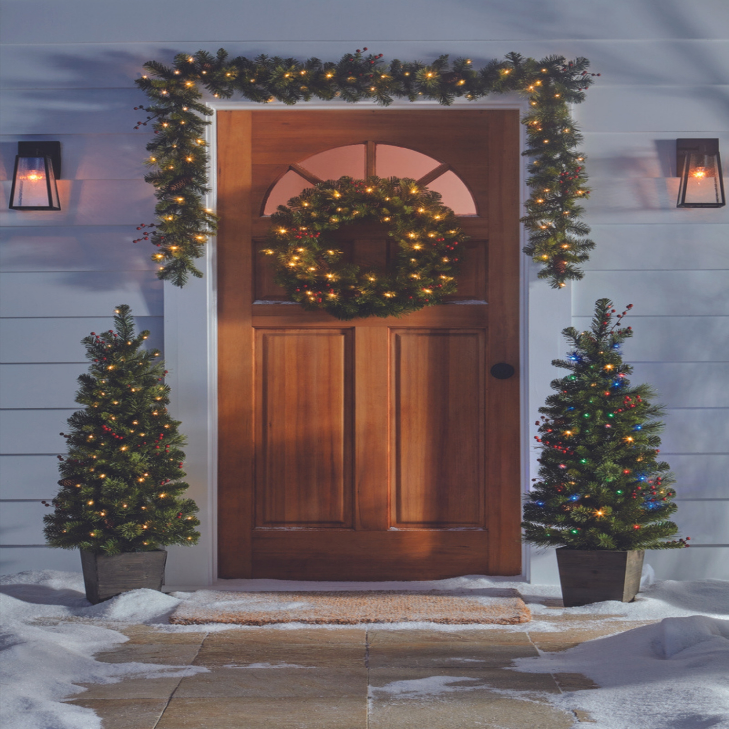 Celebrations Home 26 in. D LED Prelit Clear/Warm White Mixed Cedar Pine Wreath