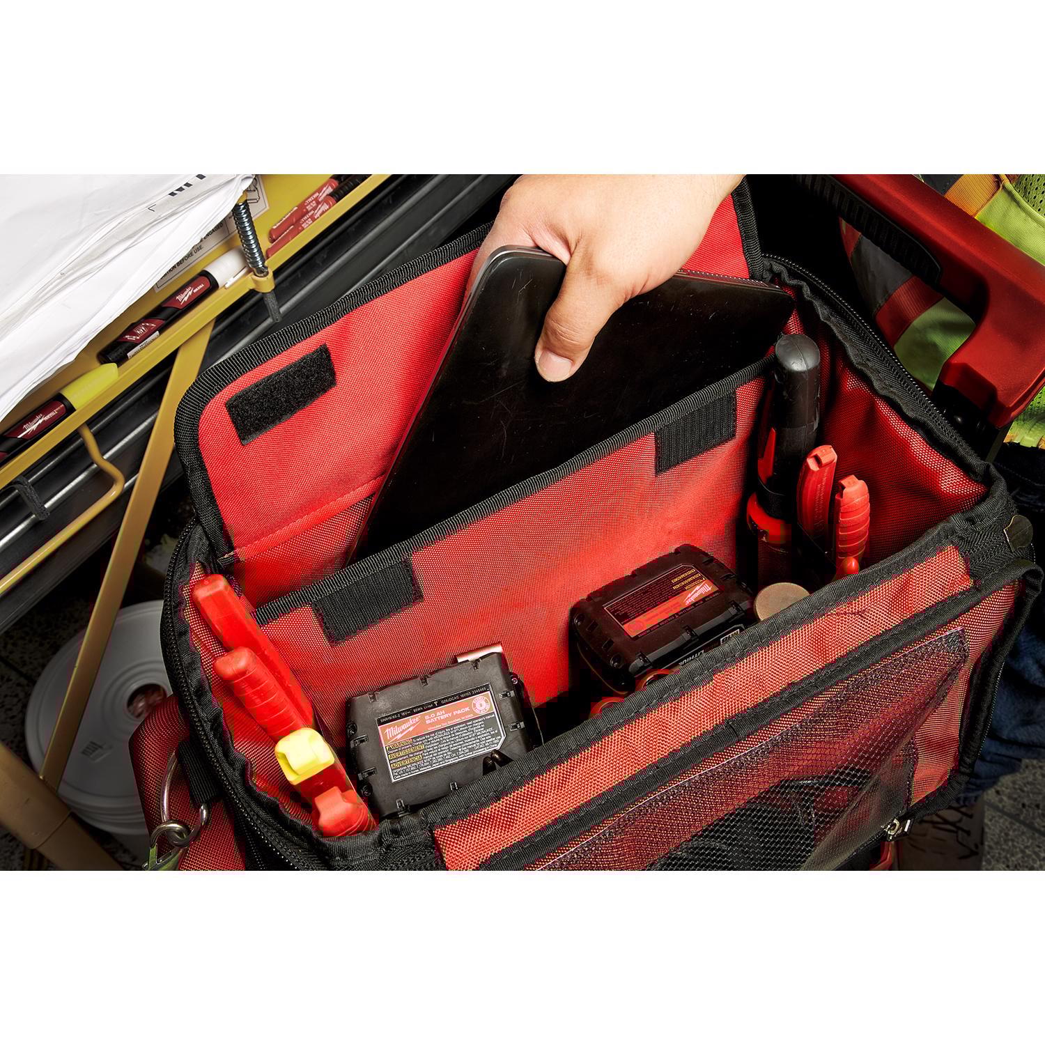 Milwaukee PACKOUT 11 in. W X 17.5 in. H Ballistic Nylon Tech Bag 58 pocket Black/Red 1 pc