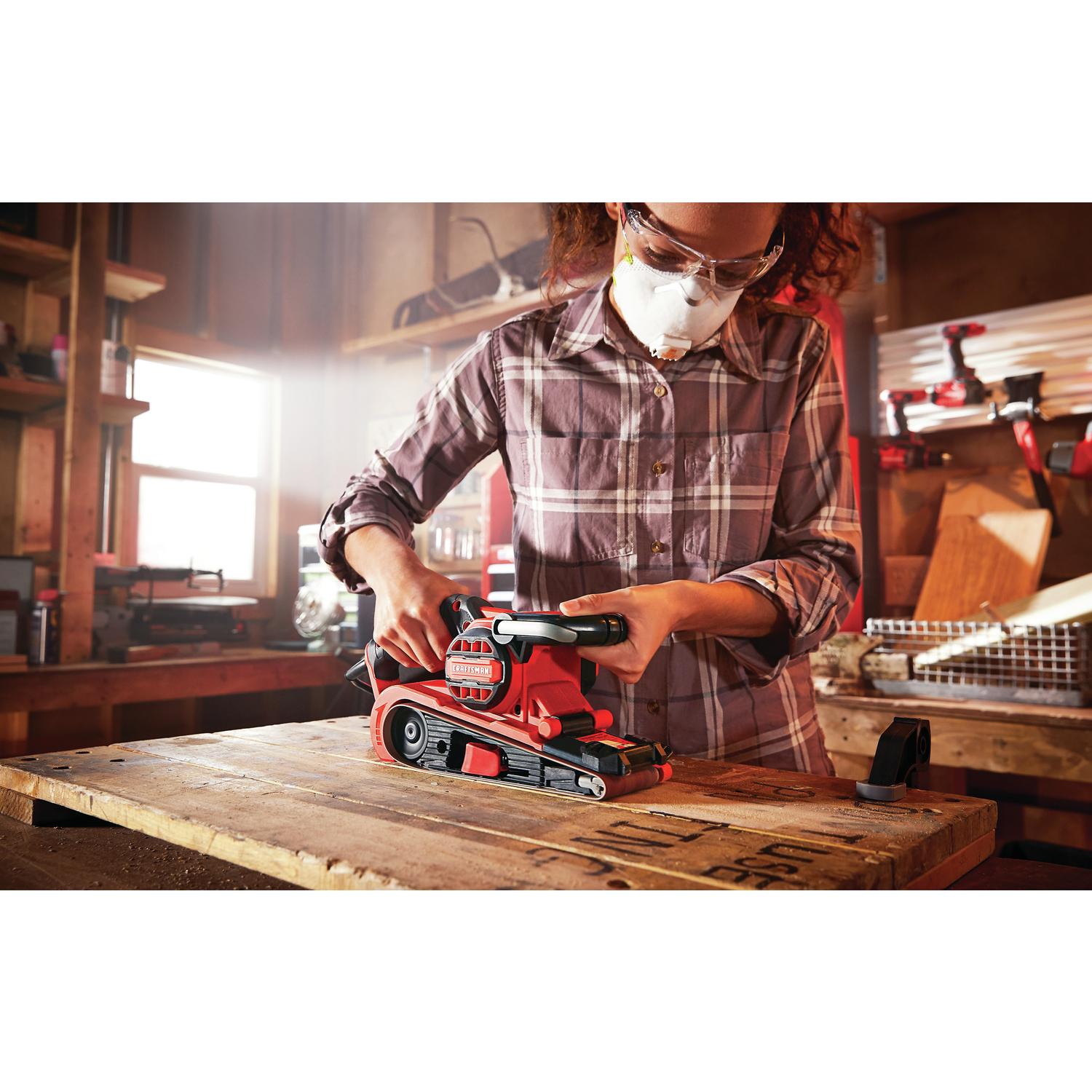 CRAFTSMAN 7 amps 3 in. W X 21 in. L Corded Belt Sander