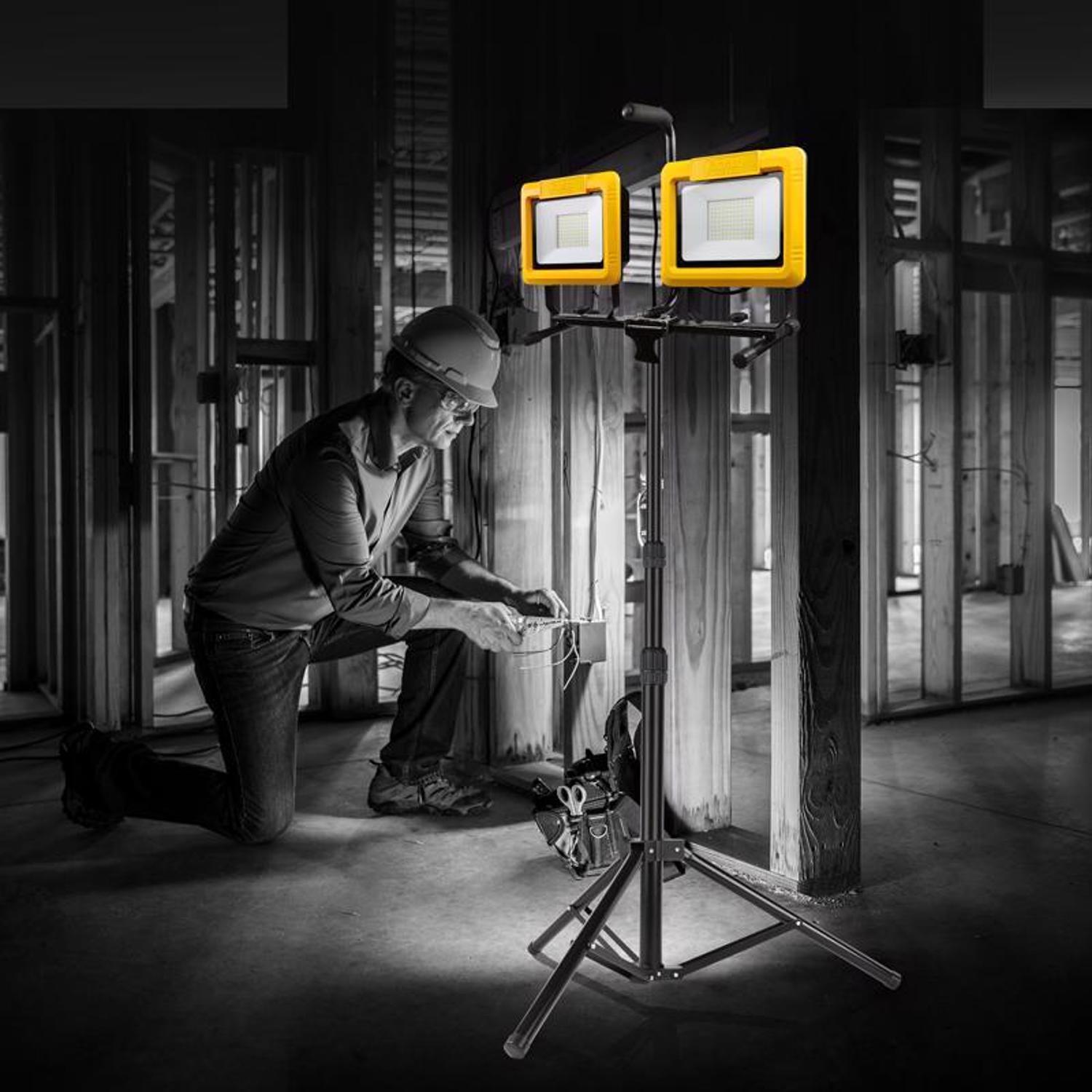 Feit Pro Series 14000 lm LED Corded Tripod Work Light