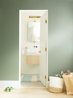 Benjamin Moore Regal Select Semi-Gloss White Paint and Primer Interior 1 qt