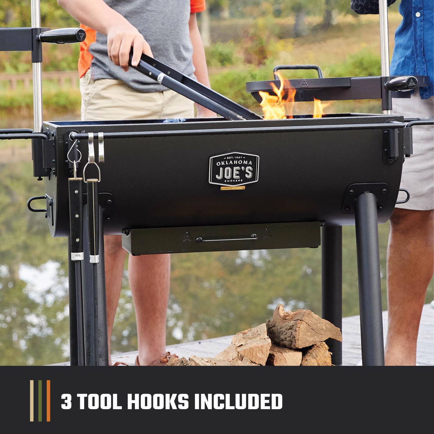 Oklahoma Joe's 19 in. Firecraft Charcoal Grill Black