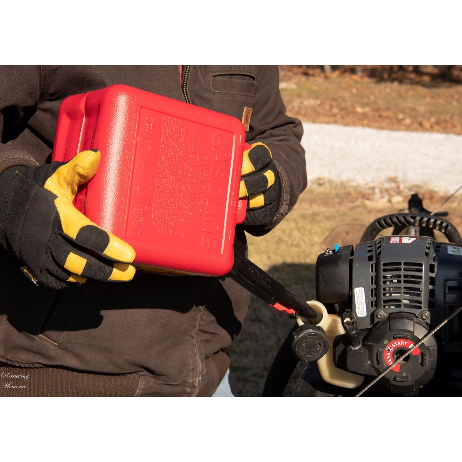 Midwest Can Quick Flow Spout HDPE Gas Can 1 gal
