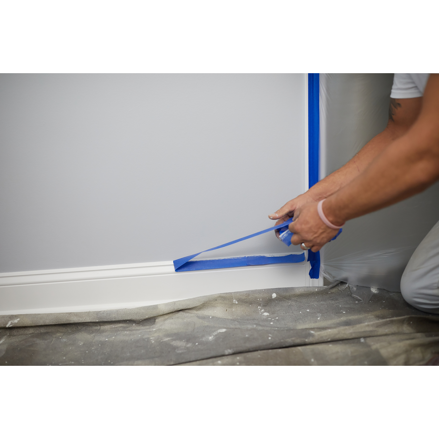 FrogTape Pro Grade 1.41 in. W x 60 yd. L Blue Medium Strength Painter's Tape 4 pk