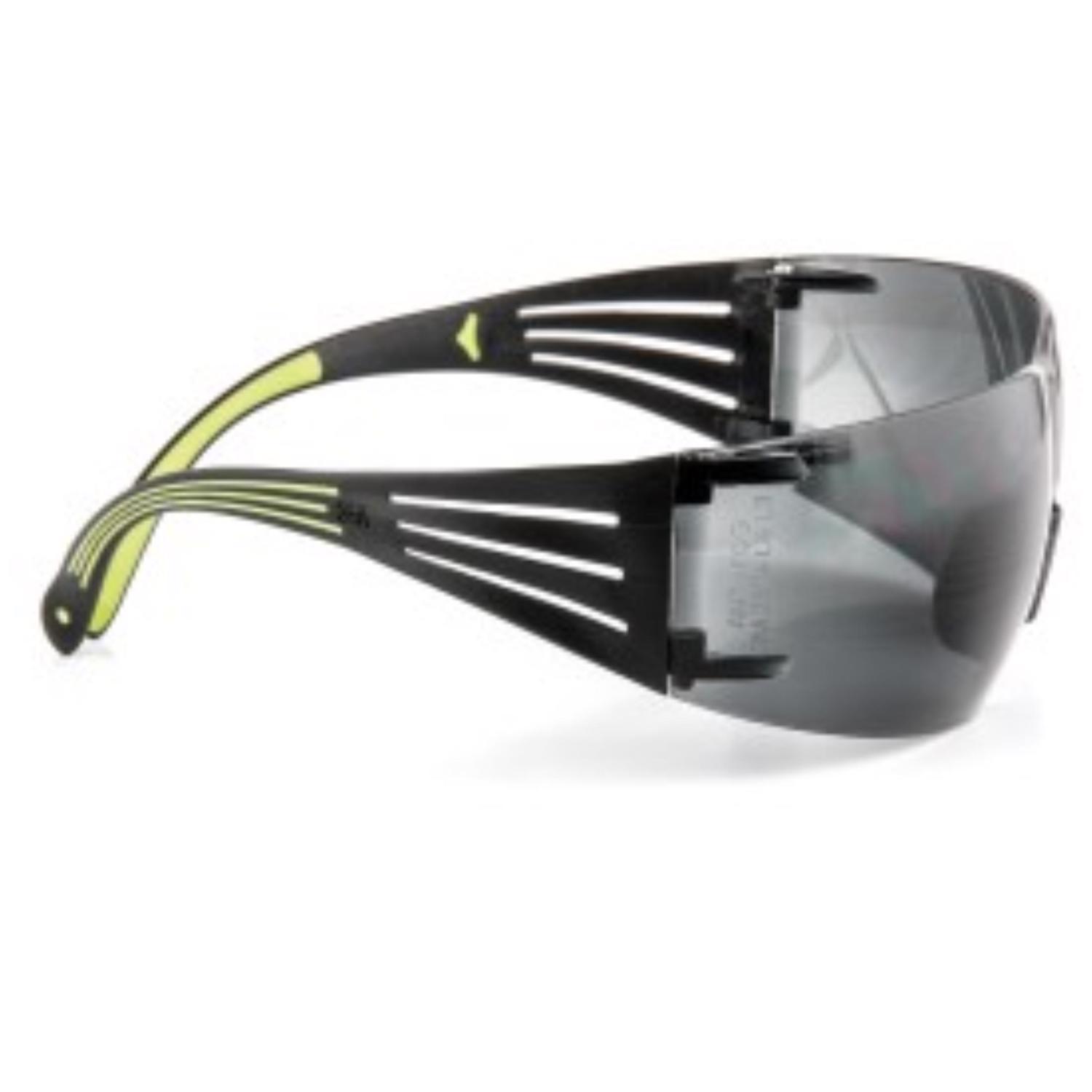 3M SecureFit Anti-Fog Safety Glasses Gray Lens Black Frame 1 pc