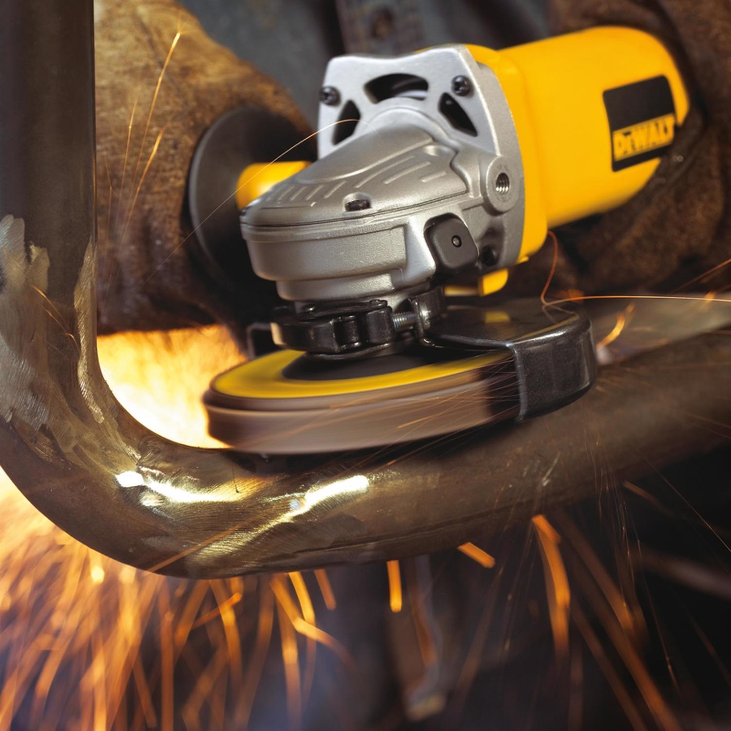 DEWALT XP 4-1/2 in. D X 7/8 in. Zirconia Aluminum Oxide Flap Disc 80 Grit 1 pc