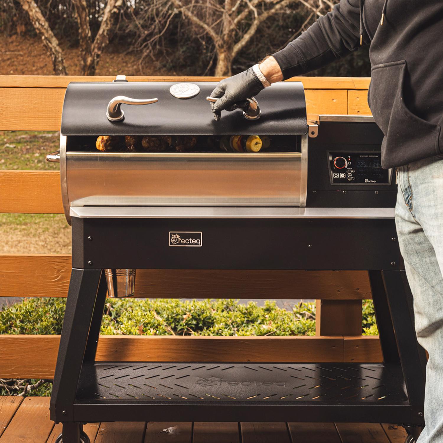 Recteq Patio Legend 400 Wood Pellet WiFi Grill and Smoker Black/Silver