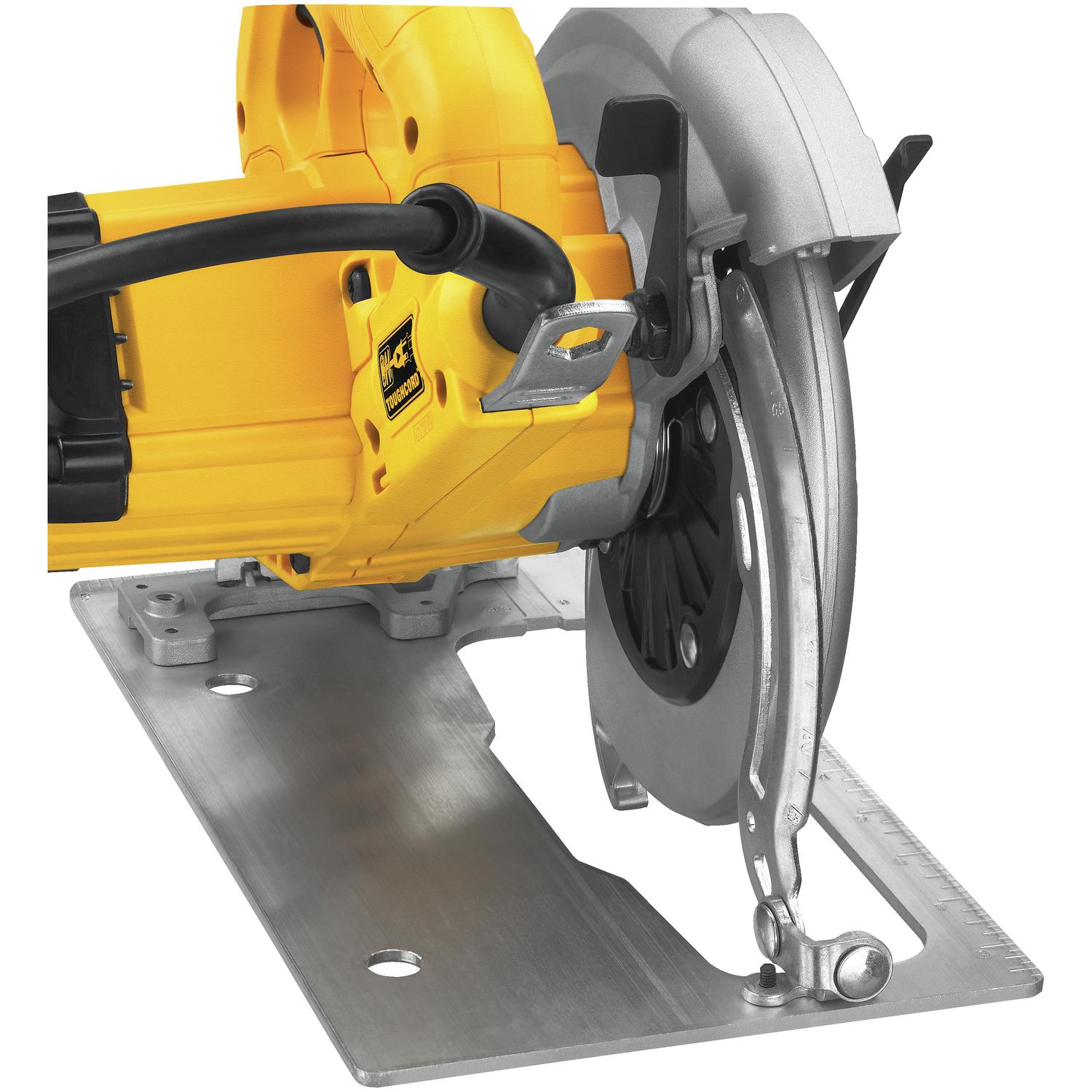 DeWalt 15 amps 7-1/4 in. Corded Circular Saw