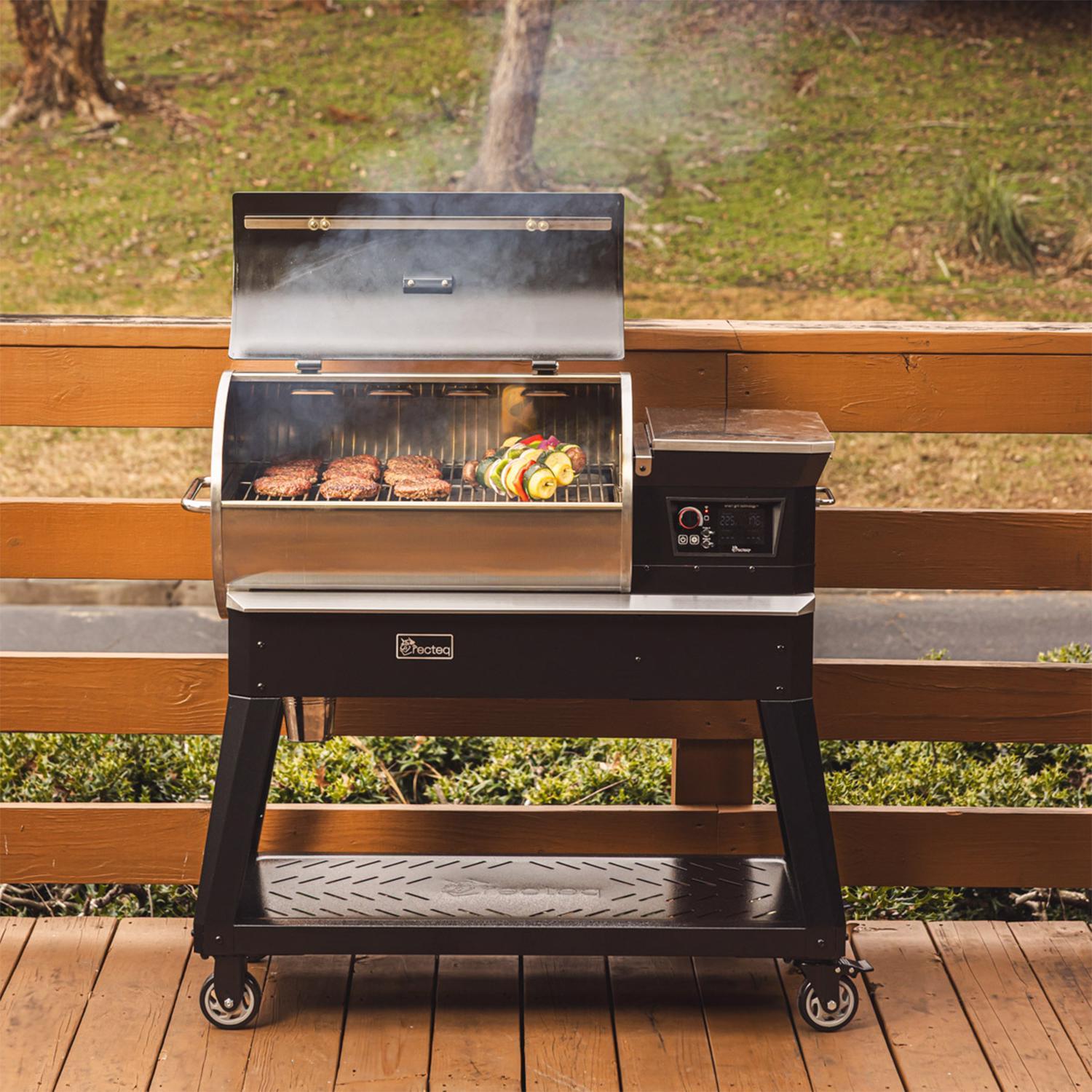 Recteq Patio Legend 400 Wood Pellet WiFi Grill and Smoker Black/Silver