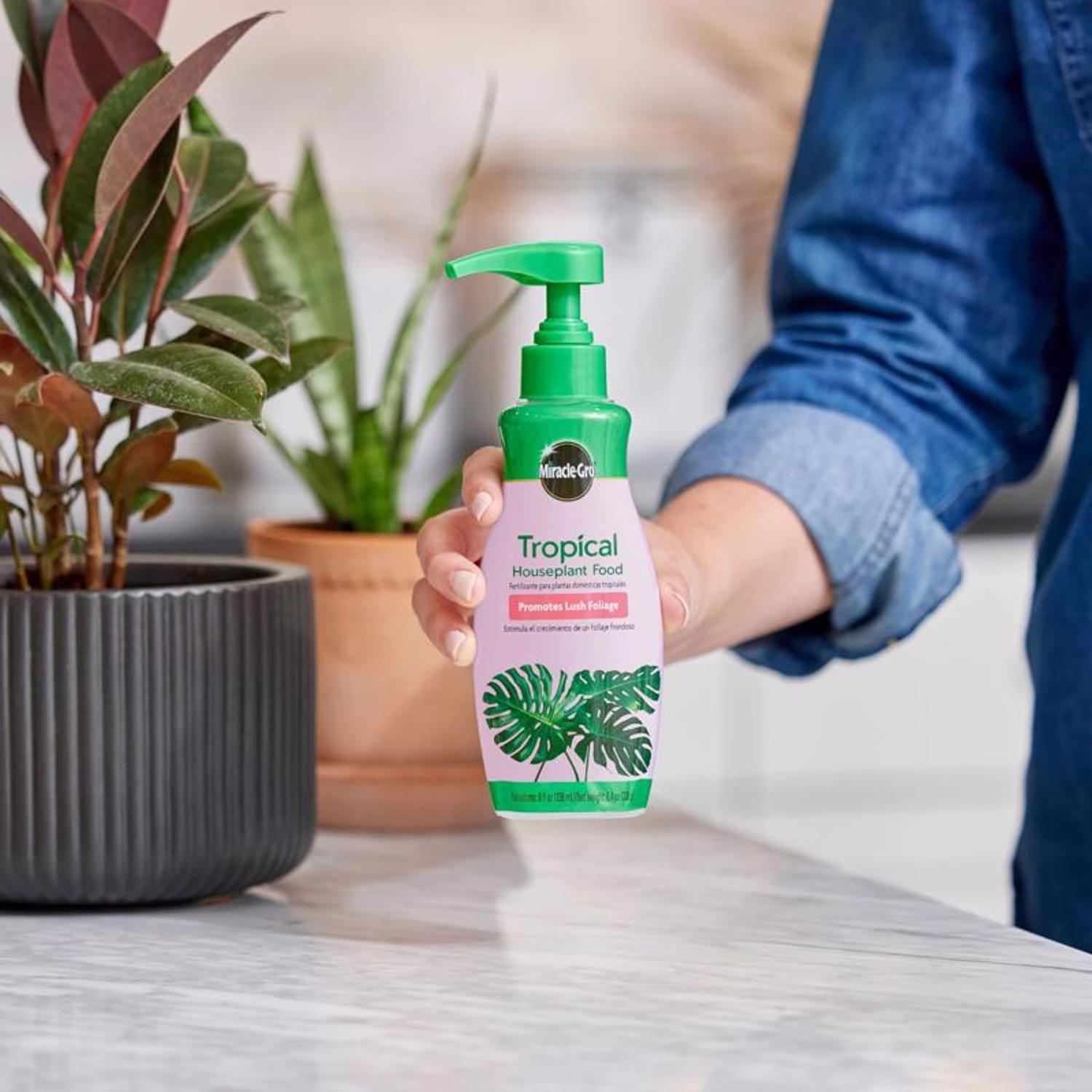 Miracle-Gro Tropical Liquid Plant Food 8 oz