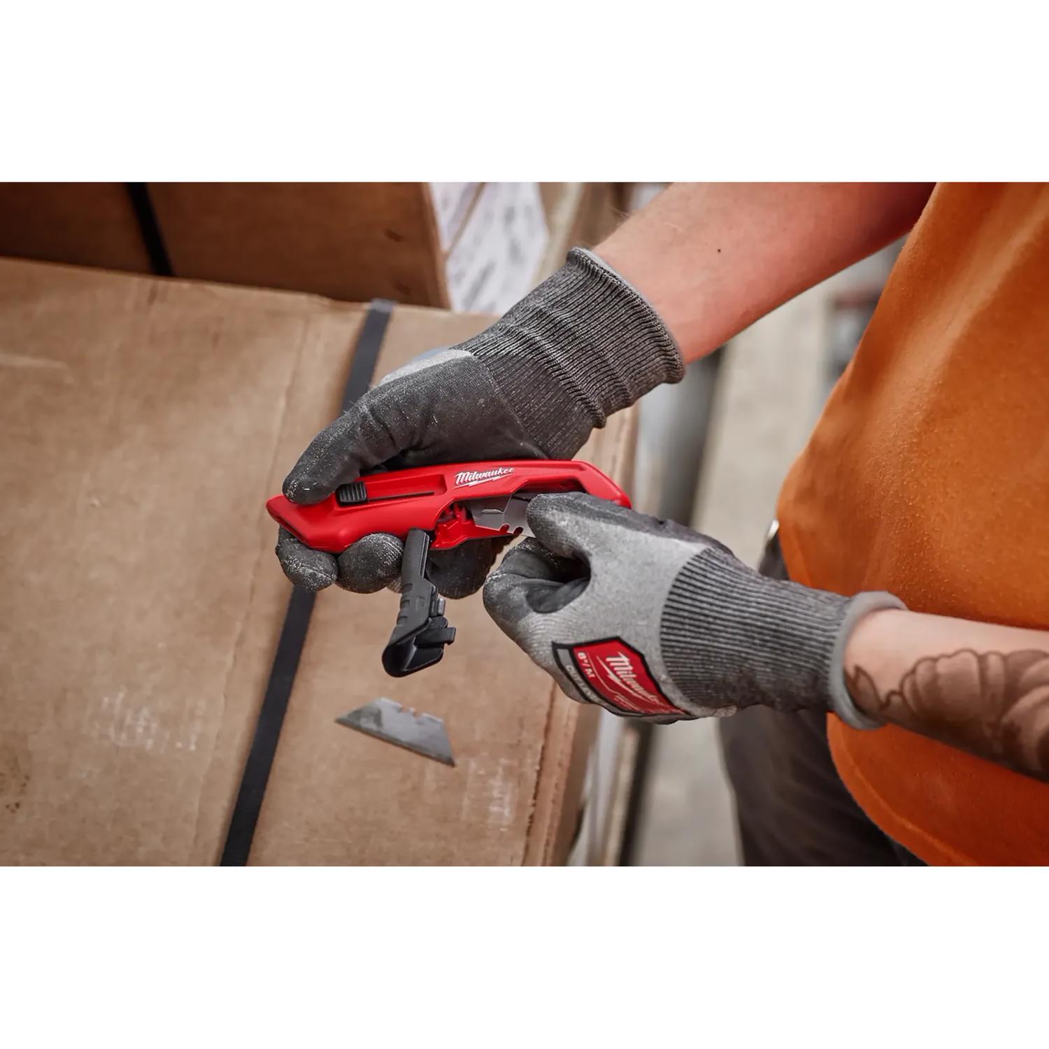 Milwaukee 6.25 in. Side Slide Utility Knife Red 1 pc