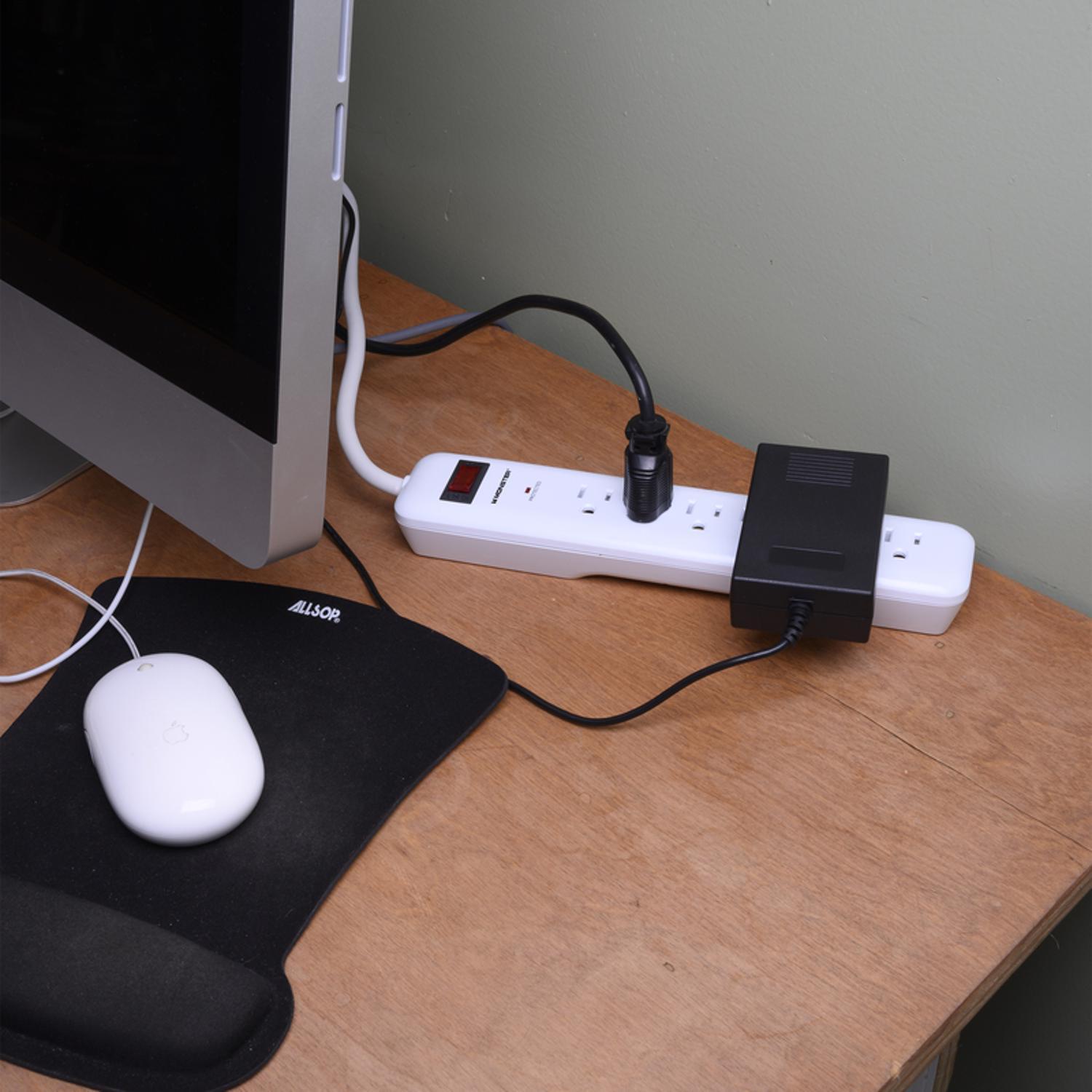 Monster Just Power It Up 8 ft. L 6 outlets Surge Protector White 1080 J