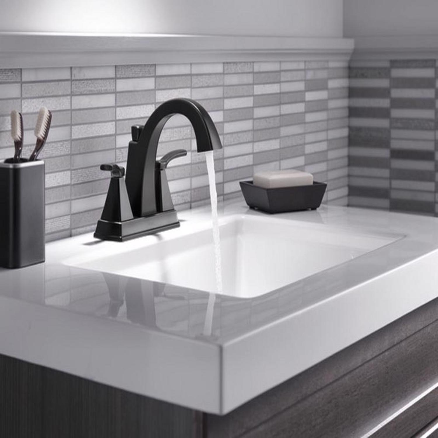 Delta Flynn Matte Black Traditional Centerset Bathroom Sink Faucet 4 in.