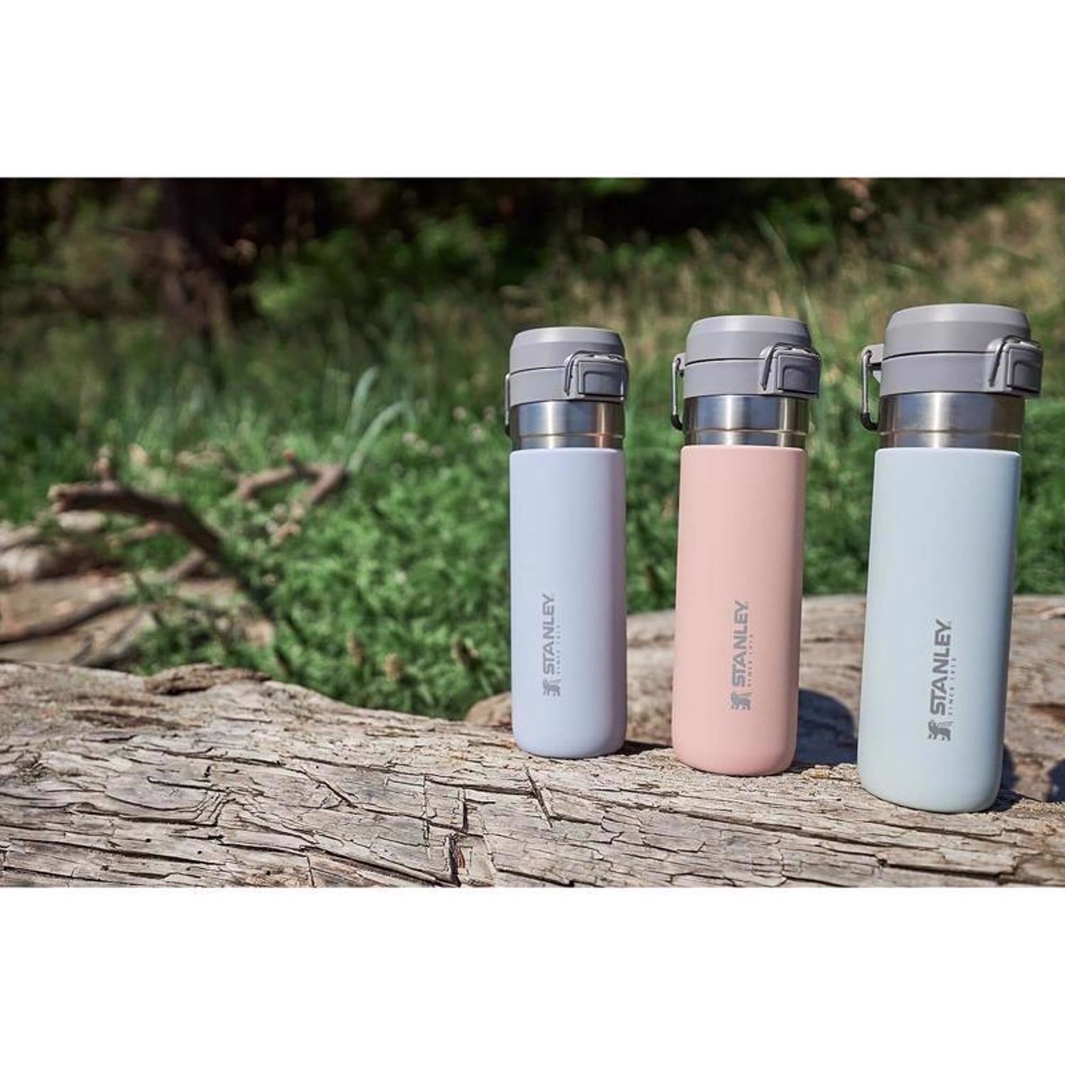 Stanley The Quick Flip 24 oz Rose Quartz BPA Free Double-Wall Vacuum Insulated Bottle
