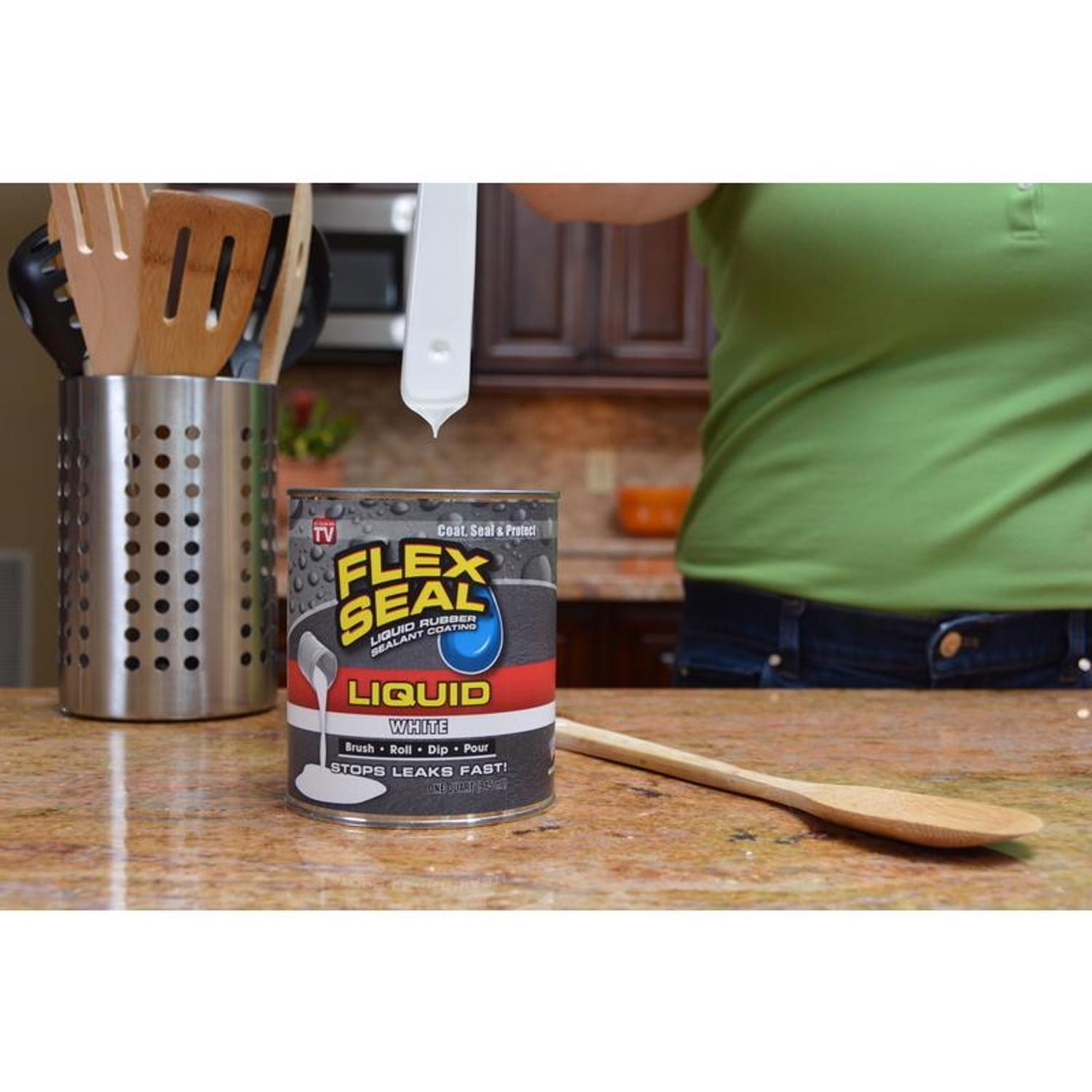 Flex Seal Family of Products Flex Seal Clear Liquid Rubber Sealant Coating 32 fl. oz.