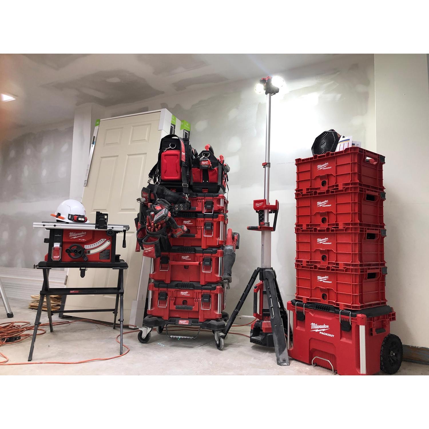 Milwaukee PACKOUT 11 in. W X 17.5 in. H Ballistic Nylon Tech Bag 58 pocket Black/Red 1 pc